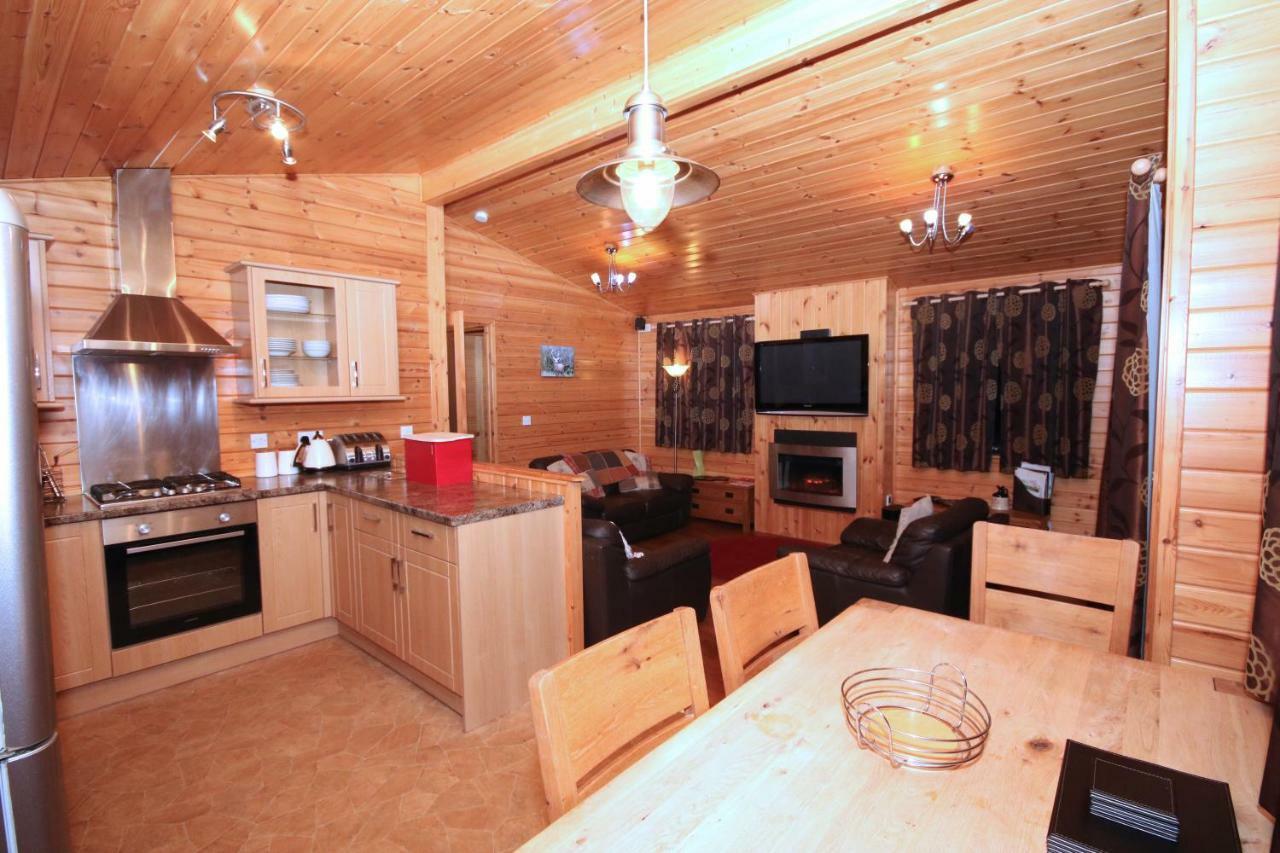 Balquhidder Braes Holiday Park Lodges, Mostly With Hot Tubs And Pet Friendly, Ev Facilities Lochearnhead Exterior foto